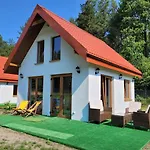 Nad Stawem W Harszu 木屋 Harsz