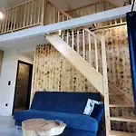 Nad Stawem W Harszu 木屋 Harsz